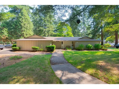 608 NE Pinebrook Avenue Vancouver WA 98684