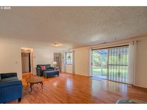 608 NE Pinebrook Avenue Vancouver WA 98684