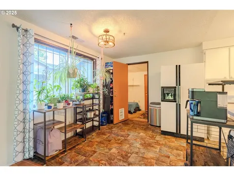 608 NE Pinebrook Avenue Vancouver WA 98684