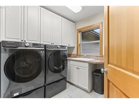 8443 SE Orient Drive Gresham OR 97080
