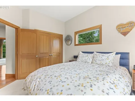 8443 SE Orient Drive Gresham OR 97080