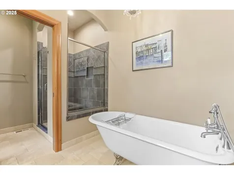 8443 SE Orient Drive Gresham OR 97080