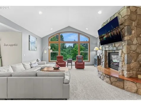 8443 SE Orient Drive Gresham OR 97080