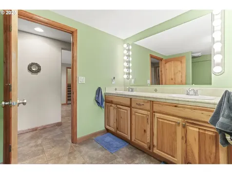 8443 SE Orient Drive Gresham OR 97080