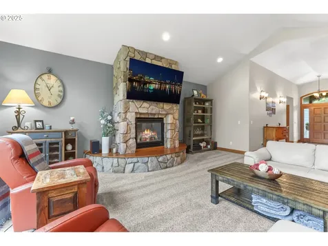8443 SE Orient Drive Gresham OR 97080