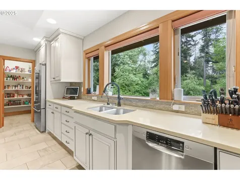 8443 SE Orient Drive Gresham OR 97080