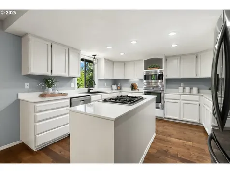 1159 SE 51st Avenue Hillsboro OR 97123