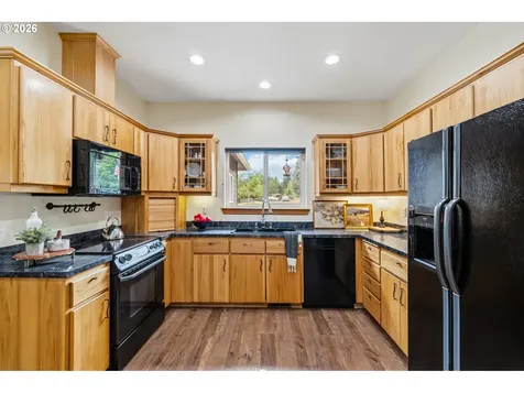2461 Belle Center Road Washougal WA 98671