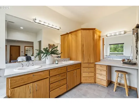 2461 Belle Center Road Washougal WA 98671