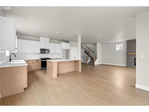 1762 N Oak Street Canby OR 97013