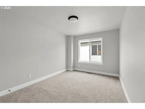 1762 N Oak Street Canby OR 97013