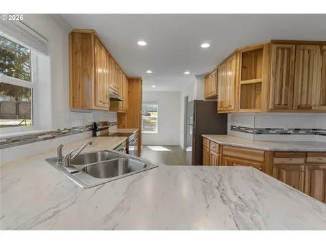 365 Mountain View Road Sweet Home OR 97386