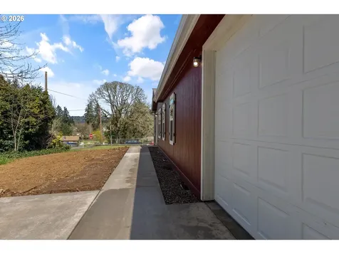 365 Mountain View Road Sweet Home OR 97386