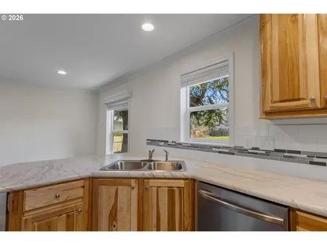365 Mountain View Road Sweet Home OR 97386