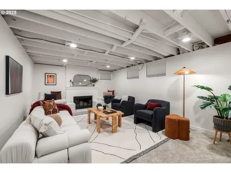 6414 NE 38th Avenue Portland OR 97211