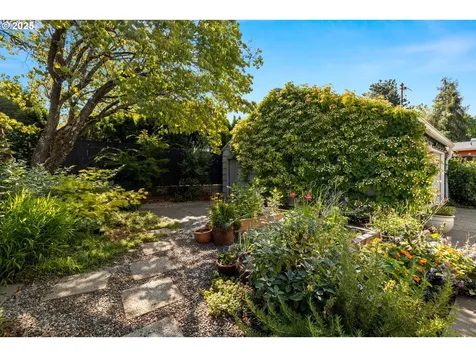 6414 NE 38th Avenue Portland OR 97211