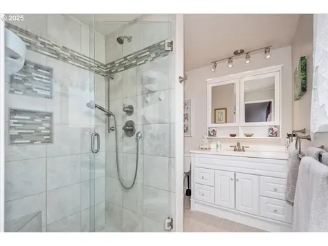 1509 NW 12th Court Gresham OR 97030