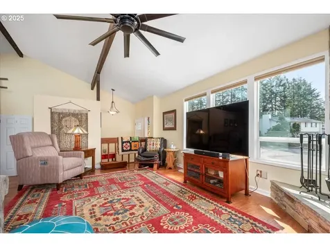 1509 NW 12th Court Gresham OR 97030