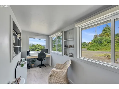 5915 Seattle Avenue Bay City OR 97107