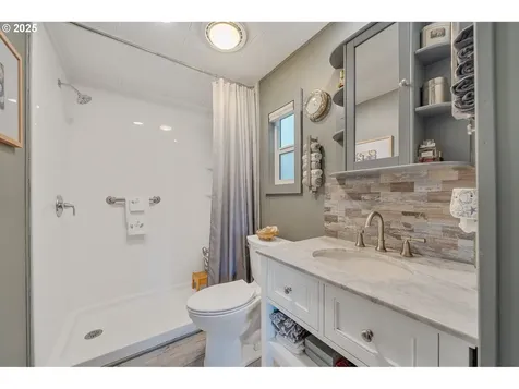 5915 Seattle Avenue Bay City OR 97107