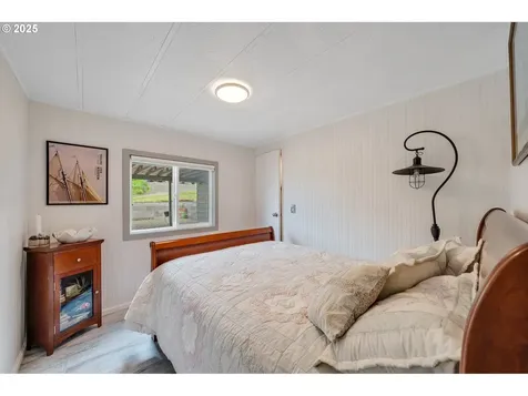 5915 Seattle Avenue Bay City OR 97107