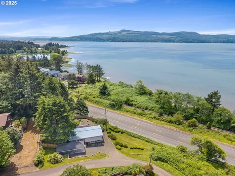 5915 Seattle Avenue Bay City OR 97107