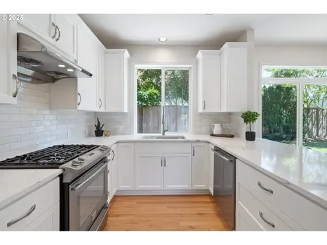 14067 Chatham Court Lake Oswego OR 97035