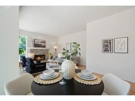 14067 Chatham Court Lake Oswego OR 97035