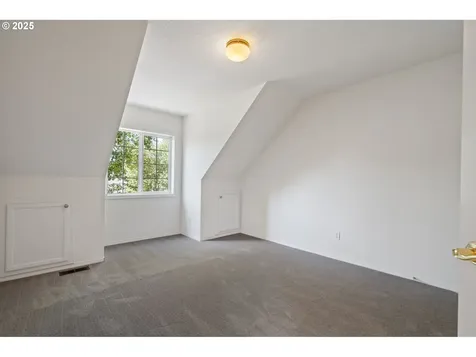 14067 Chatham Court Lake Oswego OR 97035