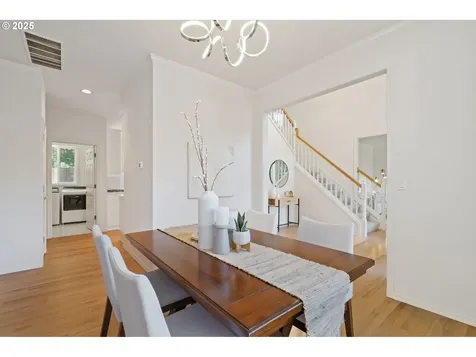 14067 Chatham Court Lake Oswego OR 97035