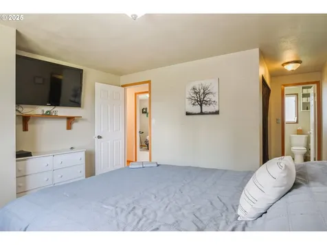 220 Plomondon Road Toledo WA 98591