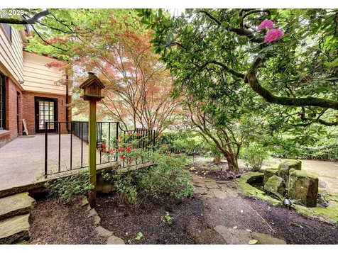 1975 SW Edgewood Road Portland OR 97201