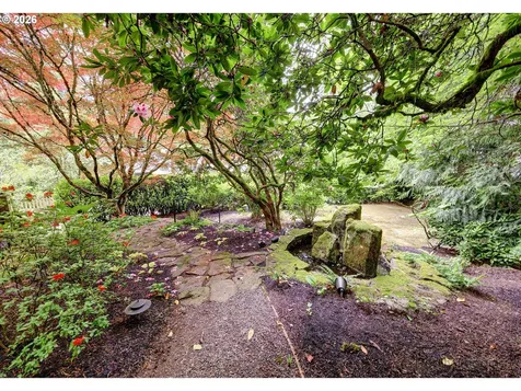 1975 SW Edgewood Road Portland OR 97201