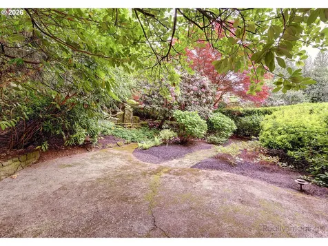 1975 SW Edgewood Road Portland OR 97201