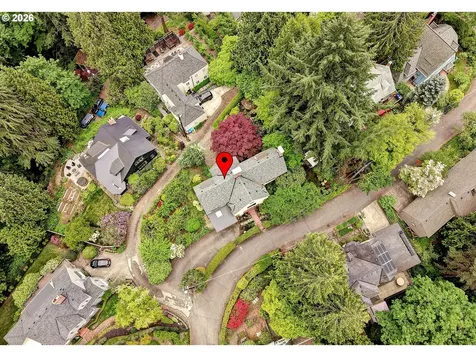 1975 SW Edgewood Road Portland OR 97201