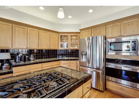 1741 N Jantzen Avenue Portland OR 97217