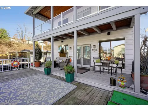 1741 N Jantzen Avenue Portland OR 97217