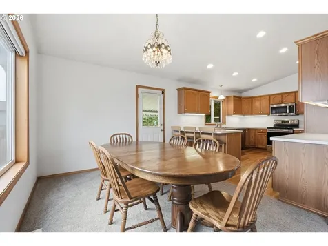 277 NE Holiday Avenue Dallas OR 97338