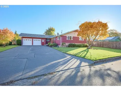 4494 Cascade Drive Eugene OR 97402