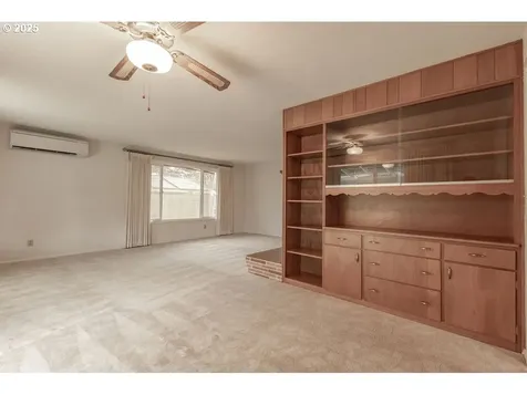 4494 Cascade Drive Eugene OR 97402