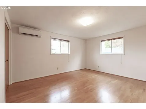 4494 Cascade Drive Eugene OR 97402