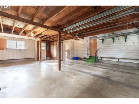 4494 Cascade Drive Eugene OR 97402
