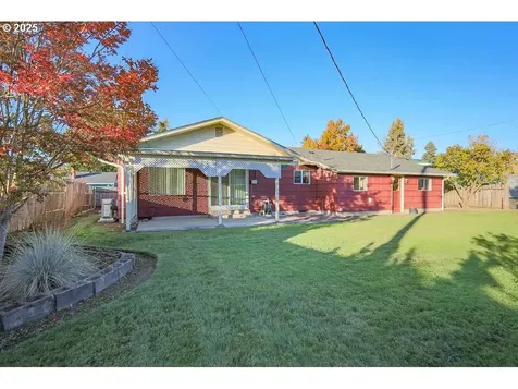 4494 Cascade Drive Eugene OR 97402
