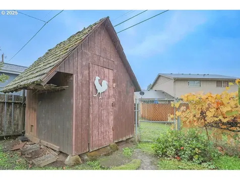 4494 Cascade Drive Eugene OR 97402