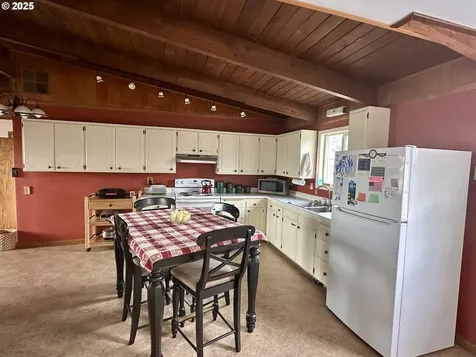 610 S Roosevelt Street Goldendale WA 98620