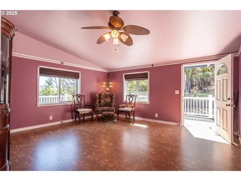 237 Country Lane Roseburg OR 97471