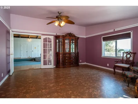 237 Country Lane Roseburg OR 97471