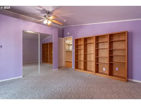 237 Country Lane Roseburg OR 97471