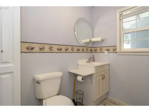 237 Country Lane Roseburg OR 97471