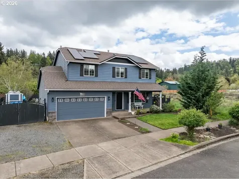 302 Division Street Silverton OR 97381